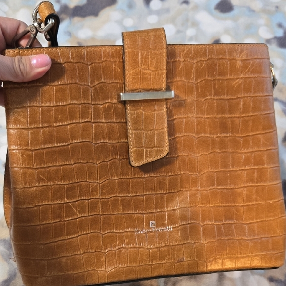 Chiara Ferretti Leather Tan Crocodile-Embossed Handbag - Picture 12 of 12